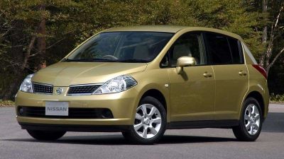 2004 Nissan Tiida 2004 Nissan Tiida